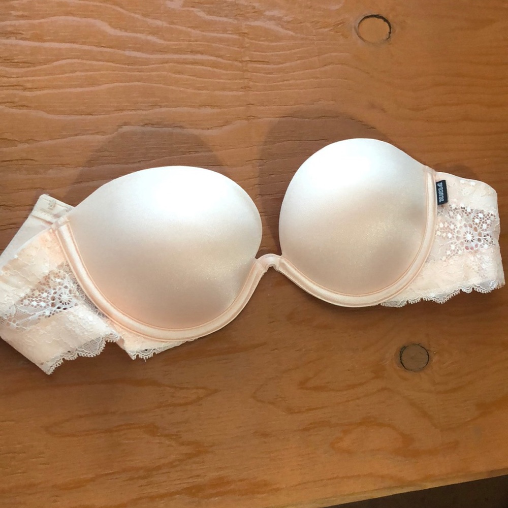 Victoria’s Secret Strapless Push up Bra